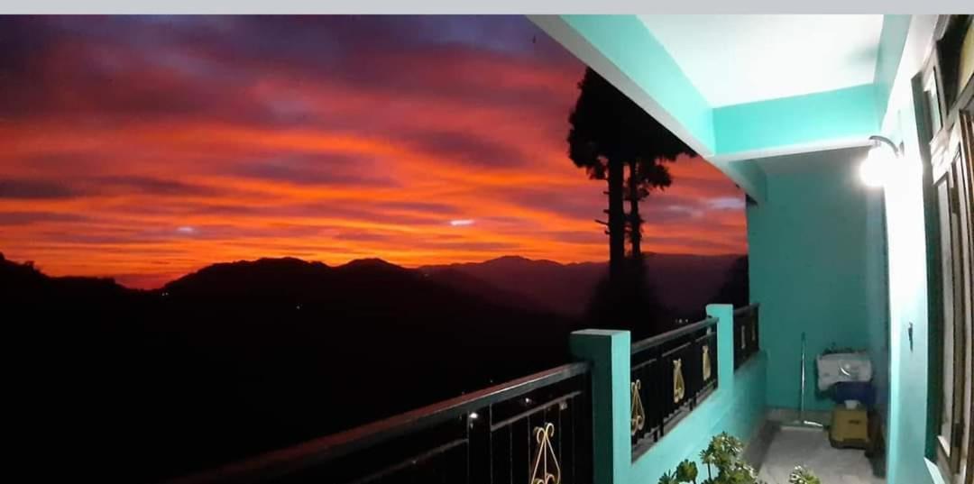 Tharbaling Homestay Darjeeling  Extérieur photo