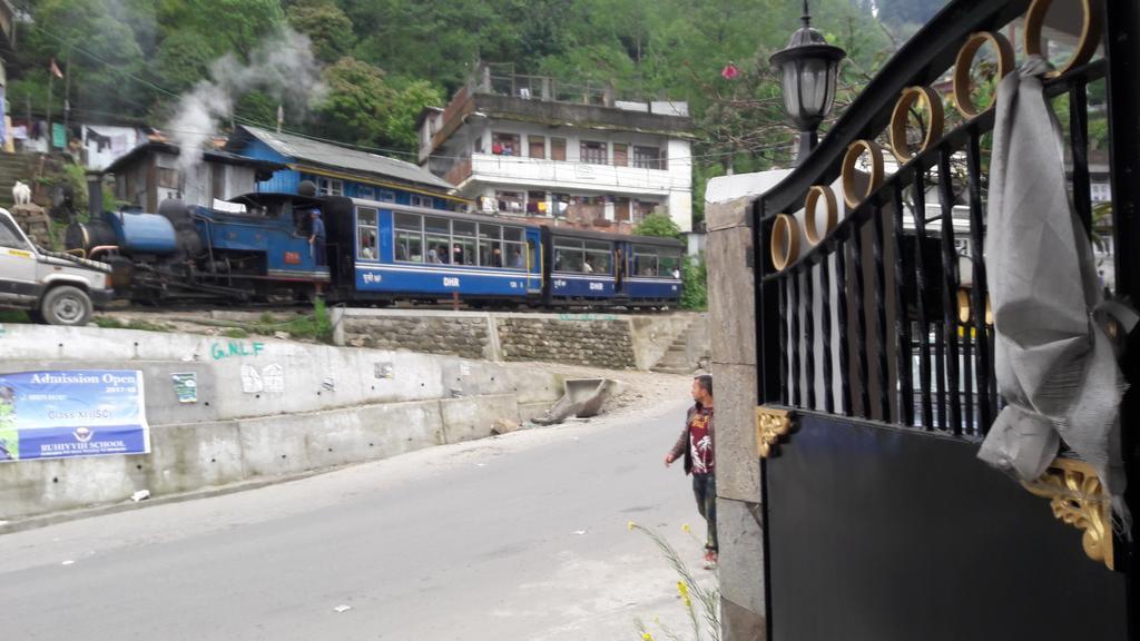 Tharbaling Homestay Darjeeling  Extérieur photo